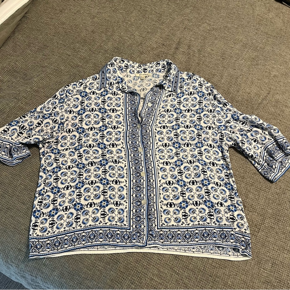 Max Studio resort relaxed button down patterned women’s shirt size small